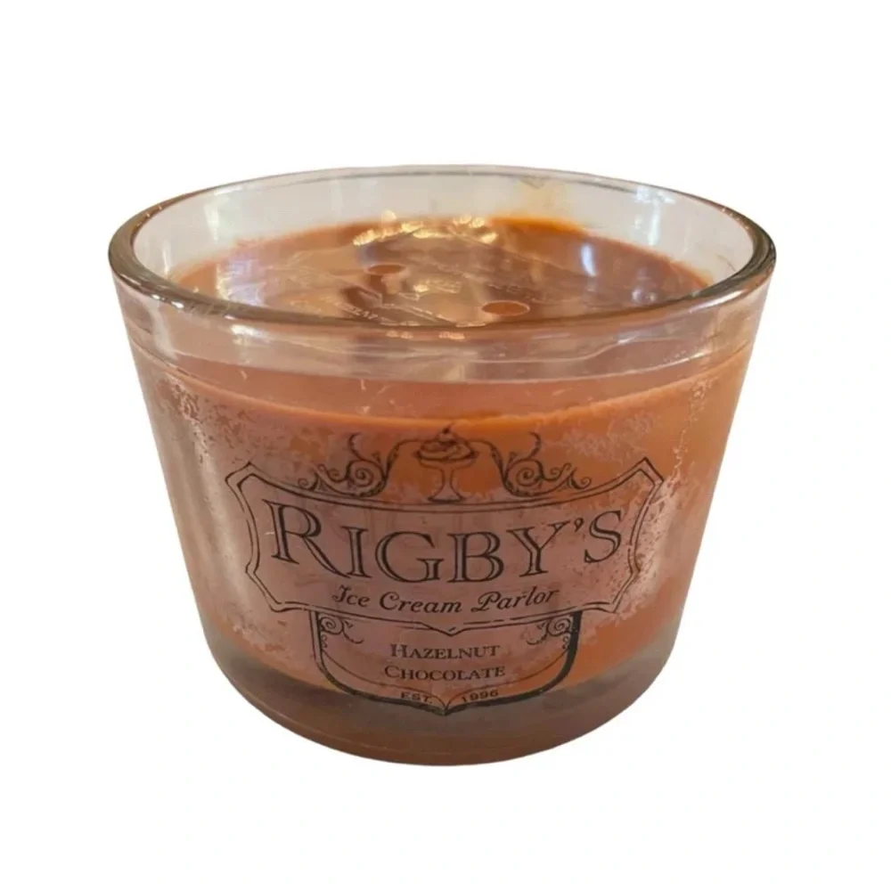 Rigby’s Ice Cream Parlor Hazelnut Chocolate 2 wick 36hrs burn candle in gift box
